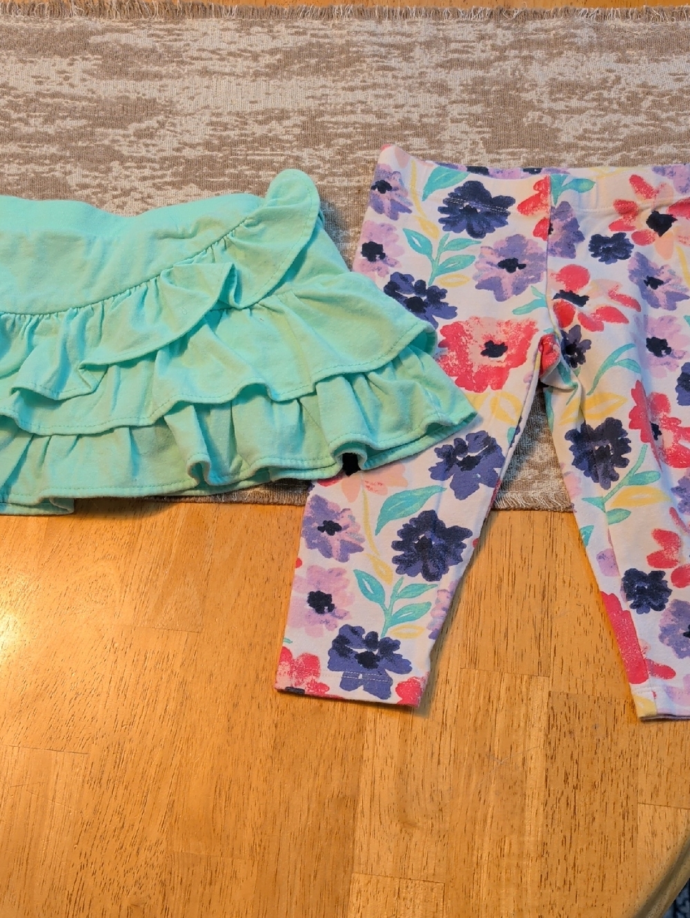 Garanimals Aqua Ruffle Skort with Multicolor Floral Legging Capris
